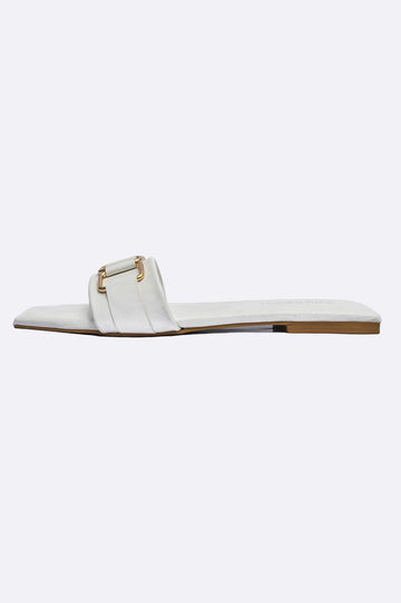 Off-white leather flat slippers with gold buckle and square toe – Paolo Rossi