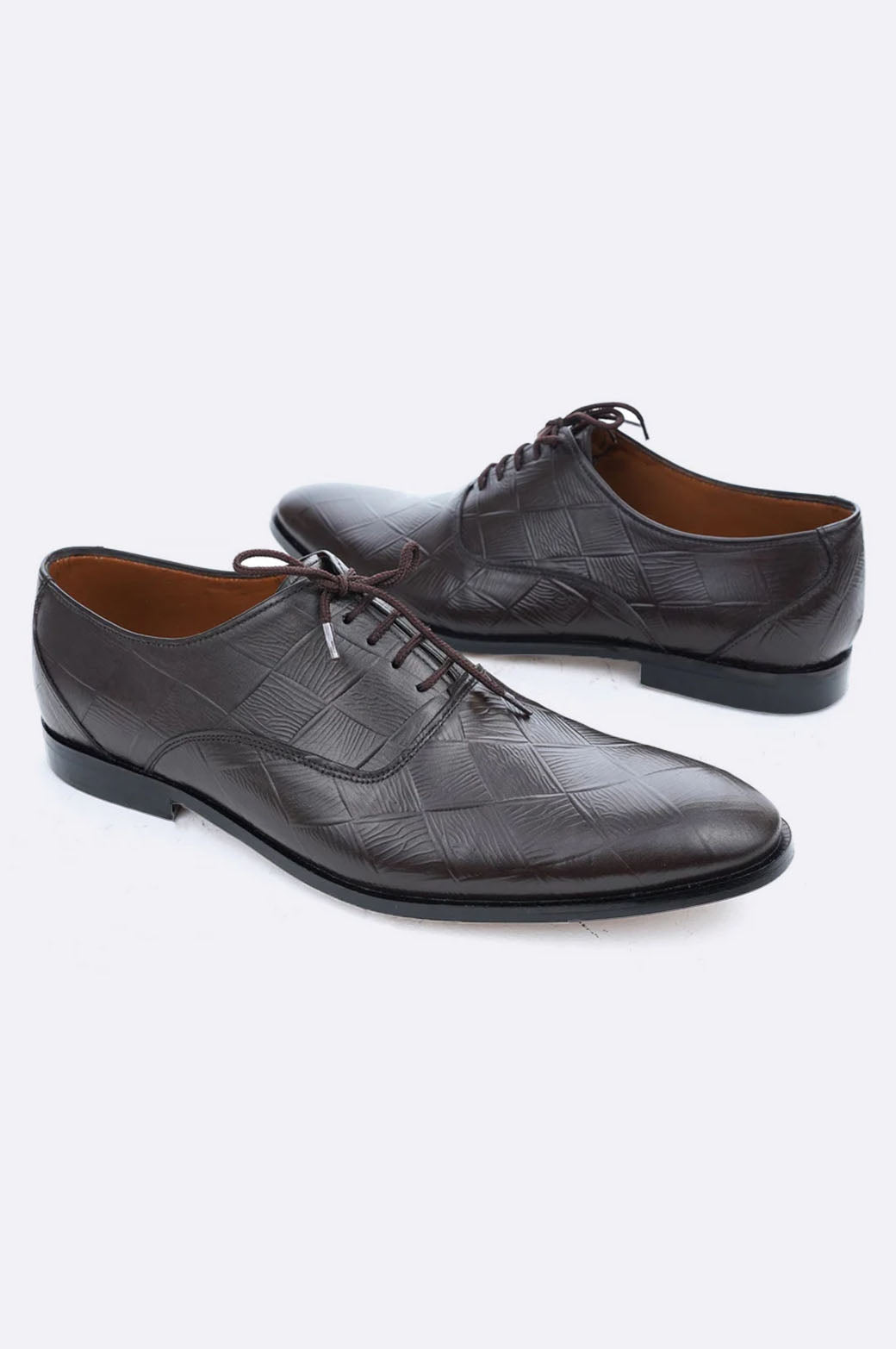 Checkers Lace Up