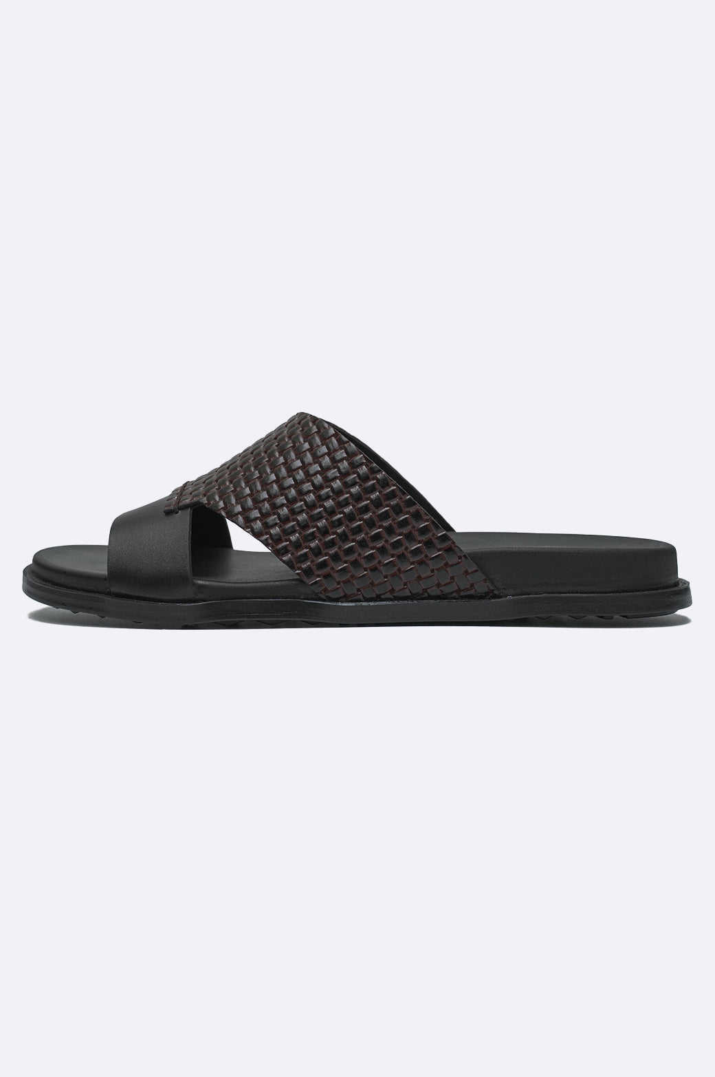 black-maroon-texture-slipper