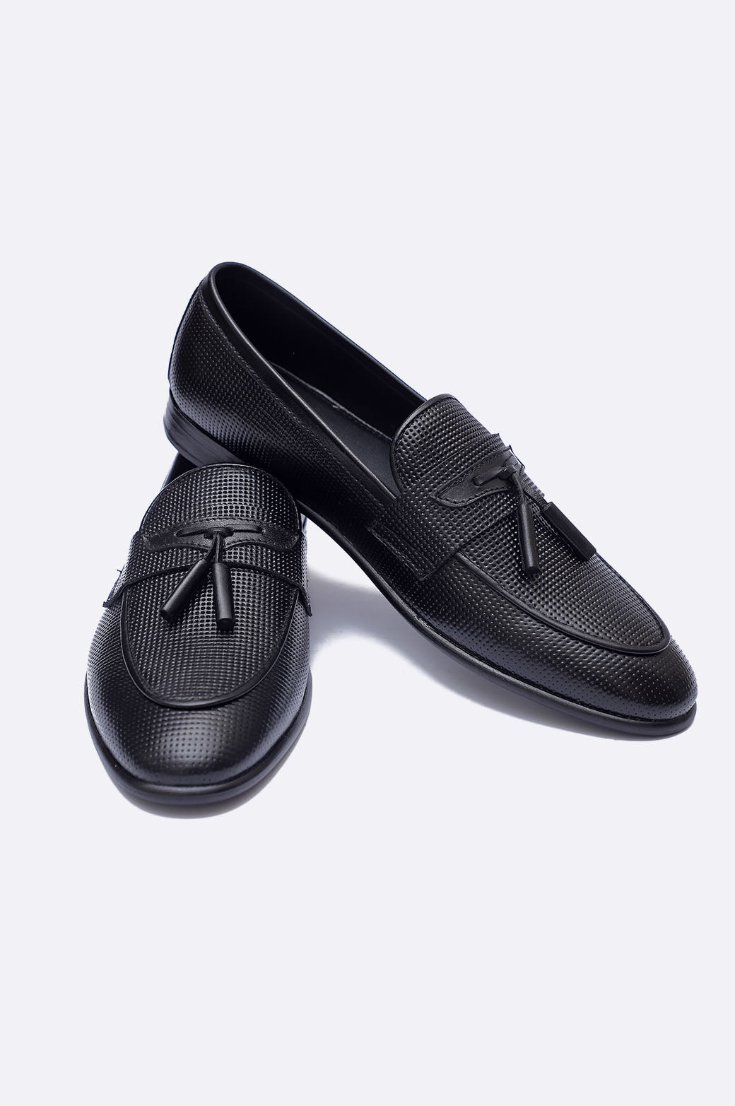 1811 BKC Black Moccasin