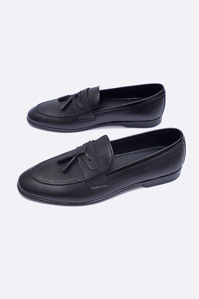 1811 BKC Black Moccasin